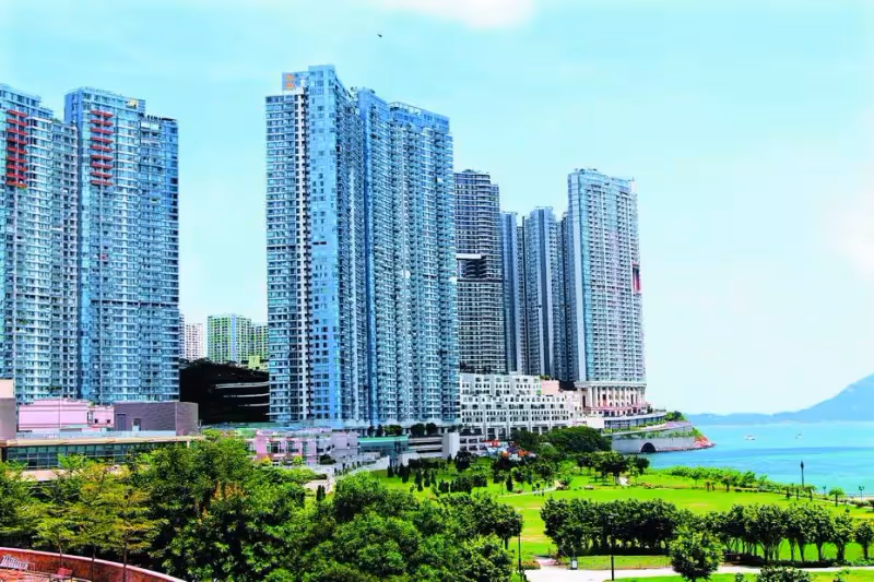 徐子珊息影後首露面為慈善復出 去年賣車賣樓決心到歐洲進修
