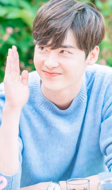 李鍾碩回顧時光,覺得20多歲時活得太痛苦,對退伍既高興又有負擔
