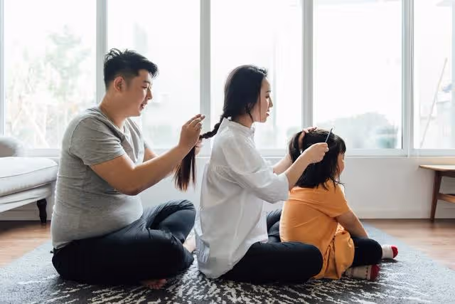 二婚苦惱，38歲的我嫁給52歲的他，懷孕後，胎兒的去留，成了難題