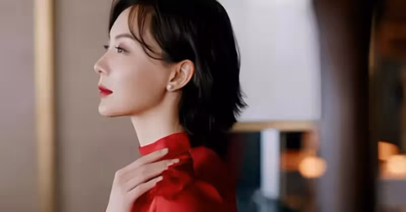 32歲女人的無奈：離婚時女兒被判給前夫，我「被迫」成了他的小三