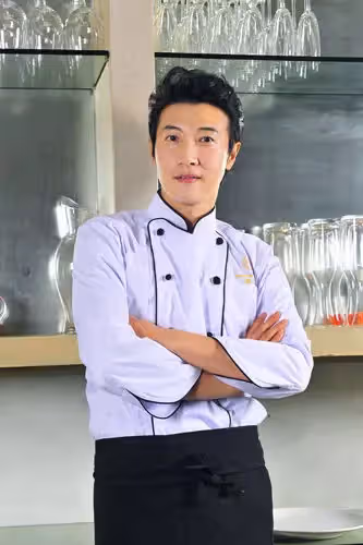 視力剩0.1!陳鴻身體壞了了「1天吞6顆止痛藥」苦撐 近況曝光「54歲樂當職業媽寶」嘆:以前不知拼什麼