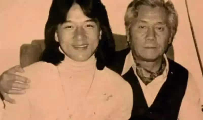成龍同母異父的姐姐：早年被生母拋棄，如今住成龍買的澳洲豪宅，為成龍母親養老送終