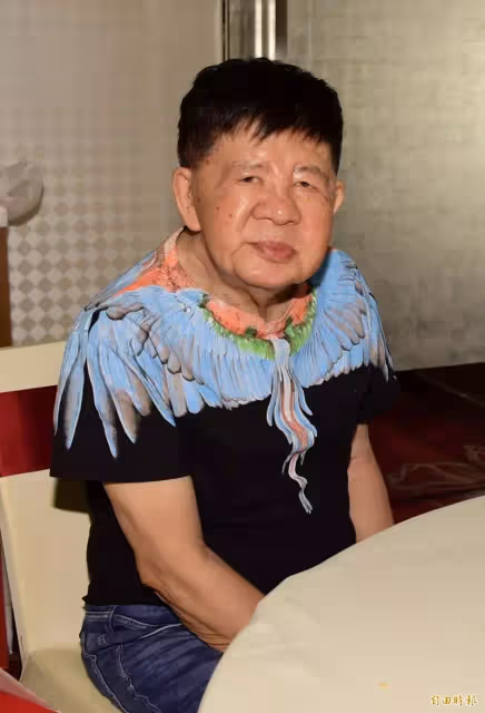帕金森氏症纏身！82歲男星「4棟房全賣掉」苦籌醫藥費  2年零收入「養子不管不顧」：財產拿來再說