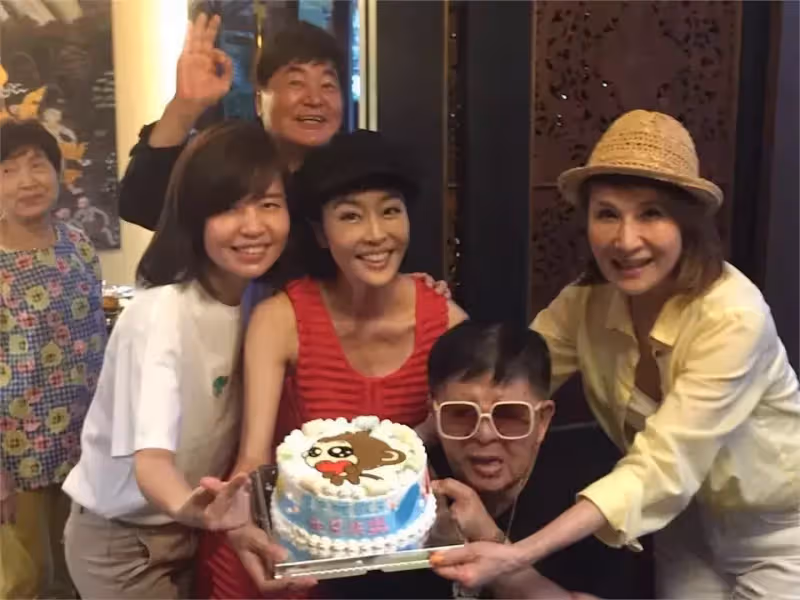 帕金森氏症纏身！82歲男星「4棟房全賣掉」苦籌醫藥費  2年零收入「養子不管不顧」：財產拿來再說