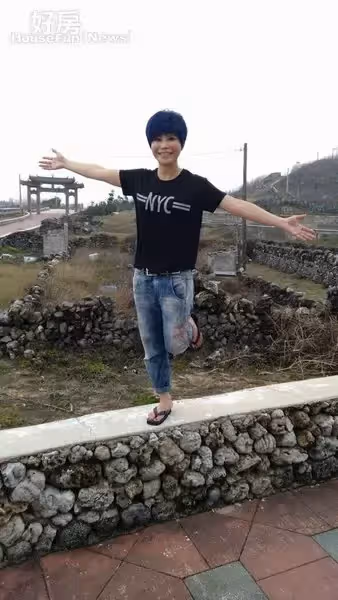對澎湖情有獨鍾！詹雅雯「豪砸2千萬蓋別墅」不輸峇里島　才入住「就被人狂按門鈴」見遊覽車秒嚇傻