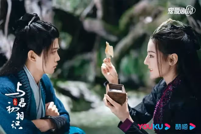 《與君初相識》太上頭！熱巴「霸氣護夫」，任嘉倫再現古裝神顏