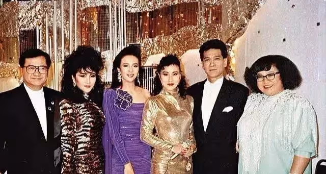 三年兩奪影后!情斷10年戀人後「包養男歌手16年」又分手 今66歲堅持「不婚不育」自認:除了錢一無所有