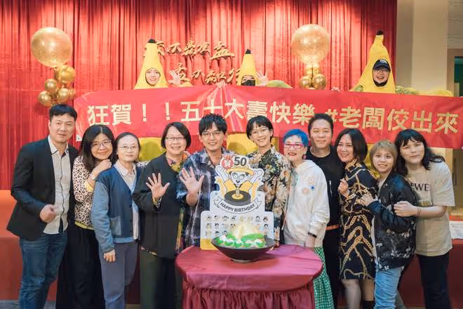 Selina小男友首曝正臉!皮膚白皙外形稚嫩,兩人相差7歲感情甜蜜