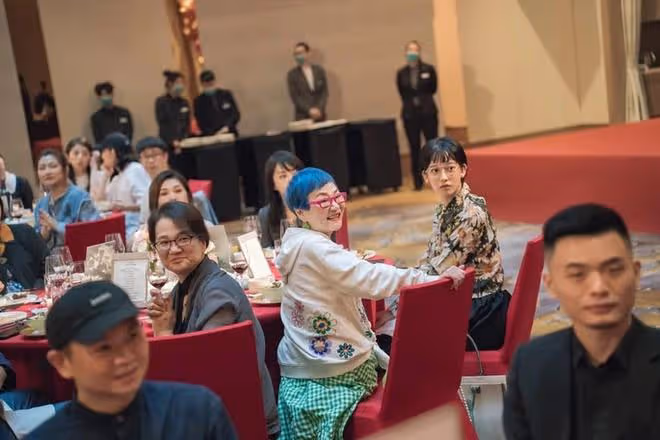 Selina小男友首曝正臉!皮膚白皙外形稚嫩,兩人相差7歲感情甜蜜