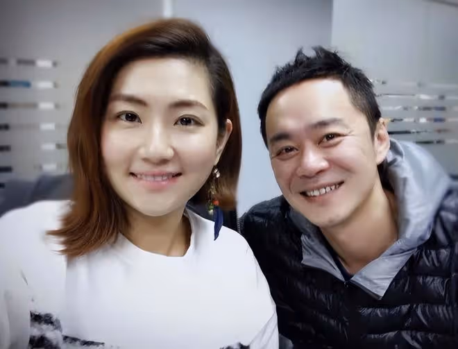 Selina小男友首曝正臉!皮膚白皙外形稚嫩,兩人相差7歲感情甜蜜