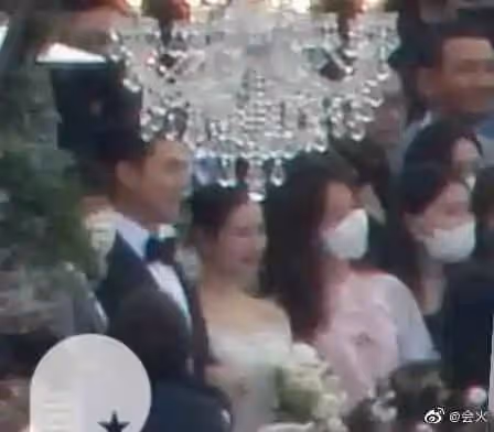 他們結婚啦!
