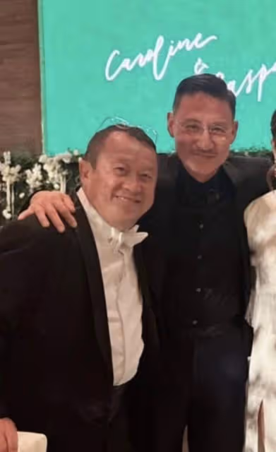 60歲歌神老了！張學友與港姐同框模樣滄桑，看不出比曾志偉小8歲