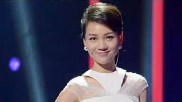 周群：與郭德綱傳緋聞，被大張偉調侃打美容針，老公身份至今是謎