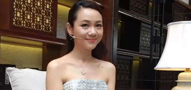 周群：與郭德綱傳緋聞，被大張偉調侃打美容針，老公身份至今是謎