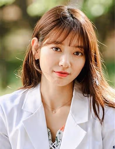 戀愛4年終宣喜訊！31歲女星朴信惠將在明年辦婚禮，目前已經懷孕
