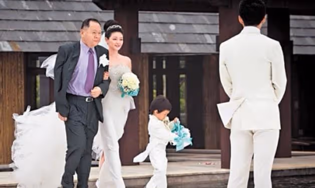 汪小菲大S終於離婚，兩個孩子撫養權花落誰家，婆婆反應耐人尋味