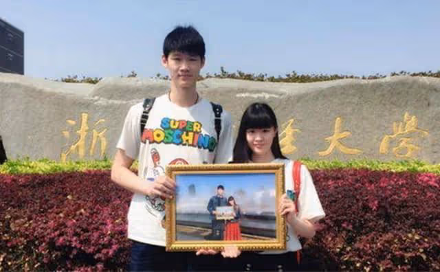 男籃新星胡金秋，被視為易建聯接班人，年僅22歲就結婚生活美滿