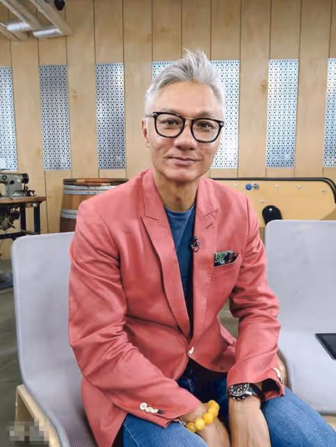 61歲港星林俊賢曬熱舞視頻，大女兒罕見出鏡，26歲的她曾參選港姐