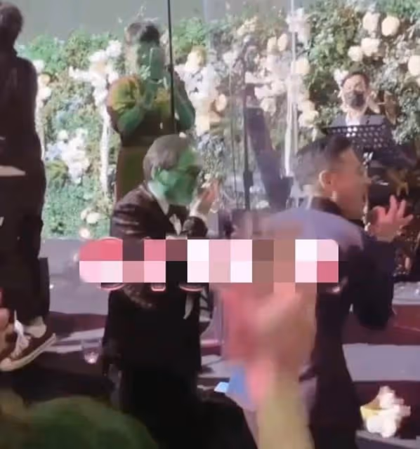 眾星盛裝出席婚宴，張學友與乾妹妹同框心情好，陳百祥夫婦秀恩愛