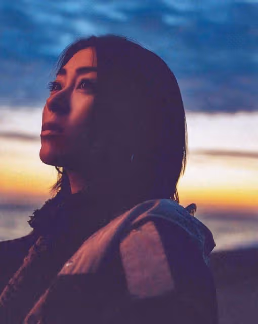 16歲女孩打敗王菲，成為亞洲最賺錢藝人：她一開口，就成了神話
