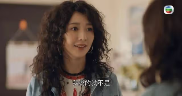 十月初五的月光！TVB力捧港姐首次擔正，一人分飾三角，大受好評