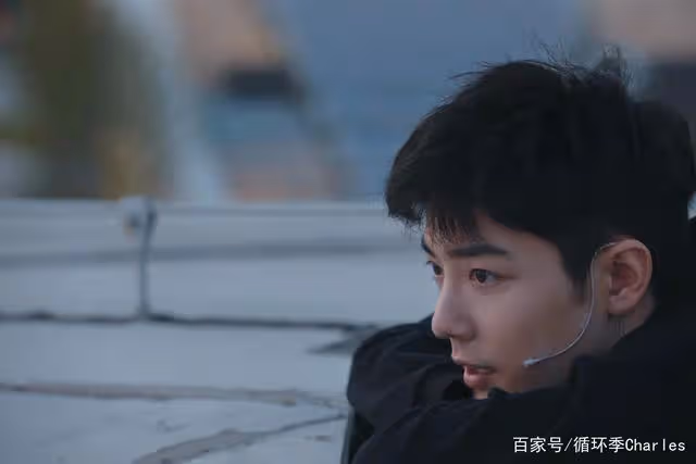 從網暴到自帶900億話題的肖戰，他真的值得嗎？