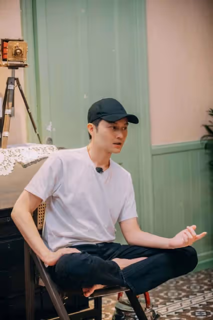 張智霖和胡杏兒久違再合作默契足，新片演未婚夫妻，女方下場悲慘
