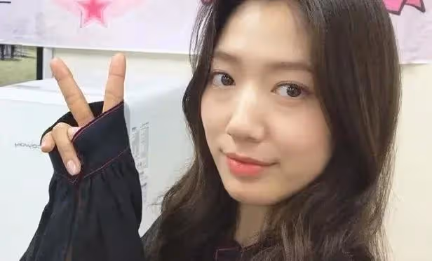 31歲韓星朴信惠未婚先孕卻收穫好評，讓多少中國女星紅了臉？