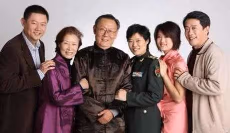 國家一級演員呂中：56歲奪視後，74歲獲國際影后，今81歲咋樣了？