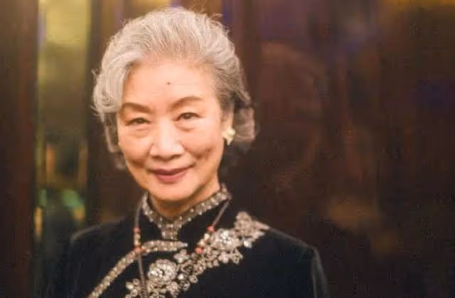 國家一級演員呂中:56歲奪視後,74歲獲國際影后,今81歲咋樣了?