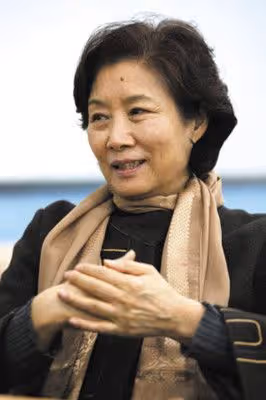國家一級演員呂中:56歲奪視後,74歲獲國際影后,今81歲咋樣了?