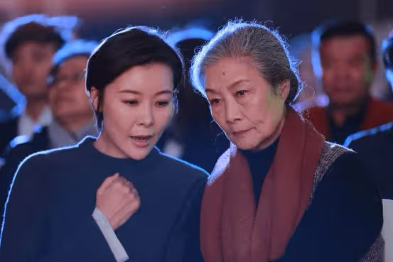 國家一級演員呂中:56歲奪視後,74歲獲國際影后,今81歲咋樣了?