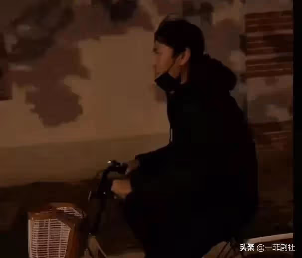 娛樂圈最新爆料，眾多頂流在內，大瓜小瓜消息都有，吃瓜拿走不謝