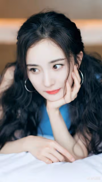 相由心生，這五位越老越美的女星，她變化最大，前後判若兩人