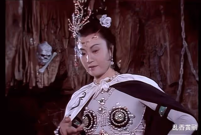 相由心生，這五位越老越美的女星，她變化最大，前後判若兩人