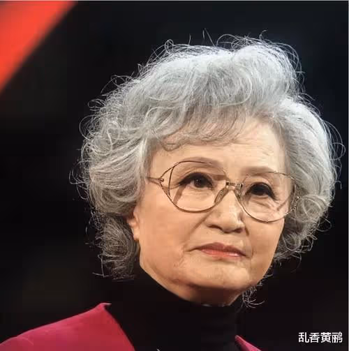 相由心生，這五位越老越美的女星，她變化最大，前後判若兩人