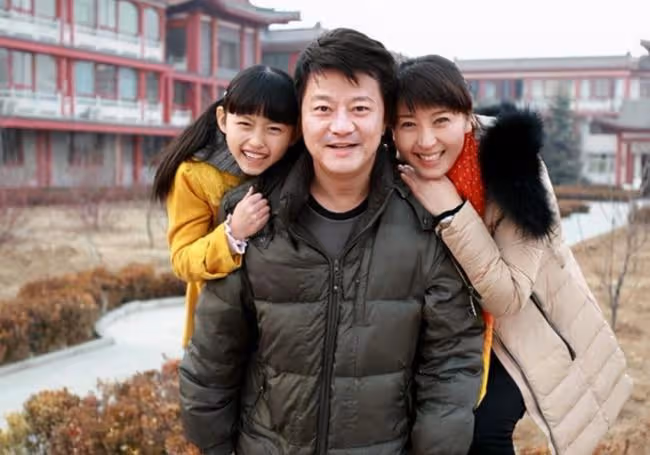 6次登上春晚,與孫儷決裂,45歲意外懷孕,閆學晶的人生有多精彩