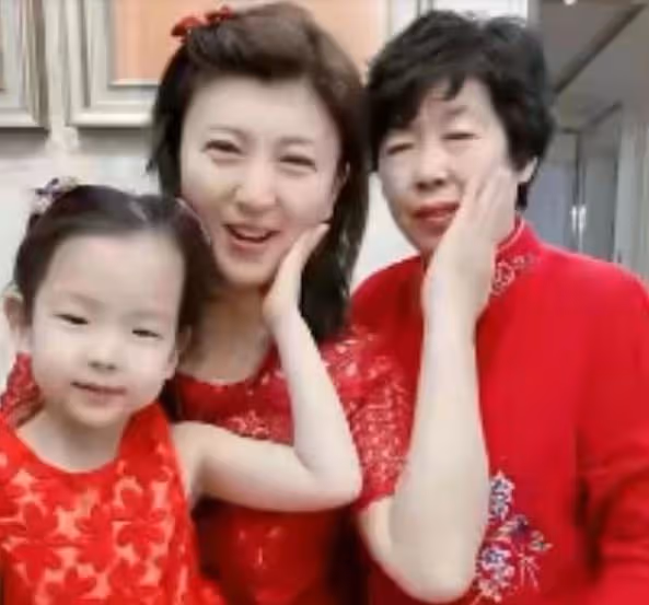 6次登上春晚,與孫儷決裂,45歲意外懷孕,閆學晶的人生有多精彩