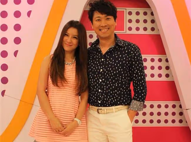 45歲女星恐慌症發作，半夜癱坐陽台嚇壞老公，已前往精神科就醫