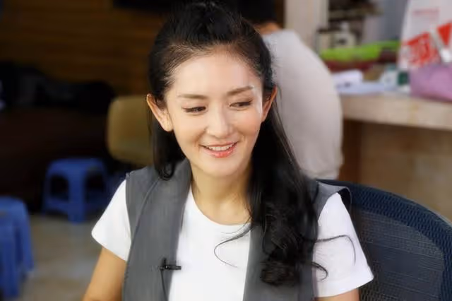 謝娜毀譽參半的人生，沒有何炅的兜底，她能走多遠？