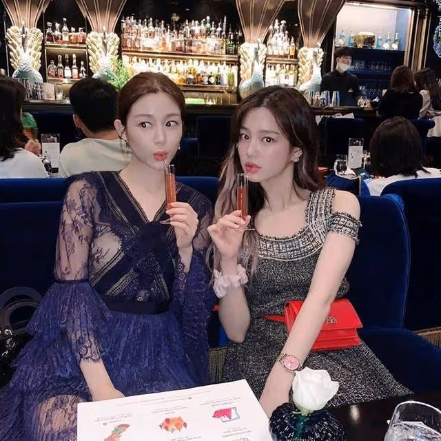 母親是大長今主角，後靠《匹諾曹》爆紅，卻因顯擺90億豪宅引爭議