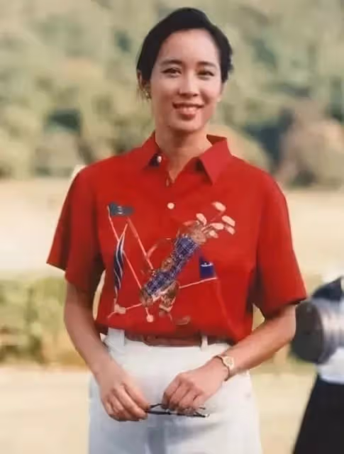 羅康瑞：拋妻棄子61歲娶朱玲玲，親兒子拒絕繼承百億財產