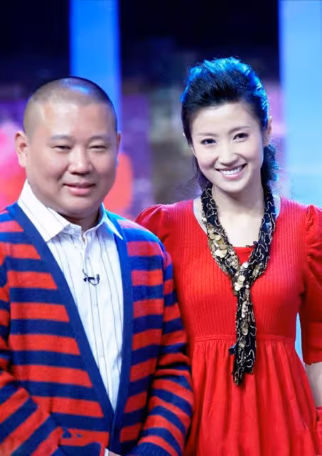 知名主持人春妮:有過一次婚姻,與郭德綱傳緋聞，40歲再婚高齡產子