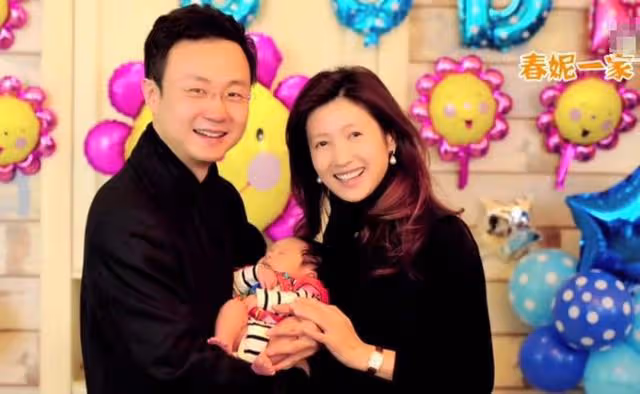 知名主持人春妮:有過一次婚姻,與郭德綱傳緋聞，40歲再婚高齡產子