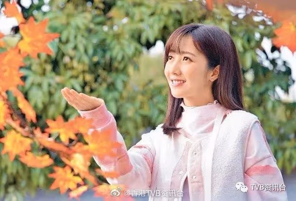 TVB力捧港姐否認簽超級長約！她說：除非我夢遊簽了20年