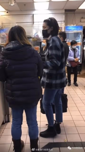 鍾嘉欣師奶Look街市格價！周家怡不敢加戲吻馬國明