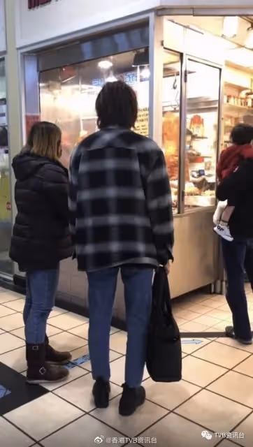 鍾嘉欣師奶Look街市格價！周家怡不敢加戲吻馬國明