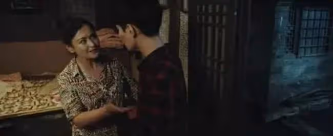 爸爸出軌寡婦，二人聯合將媽媽殺死後，將魔爪伸向了我