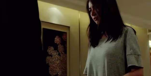 婆婆總半夜偷偷溜進我和老公的房間，房事時老公戴套，我卻懷孕了