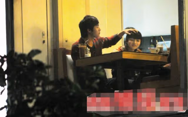 譚詠麟睡粉被錘？張藝興生子事件真相？開放女星狂追搖滾女星？